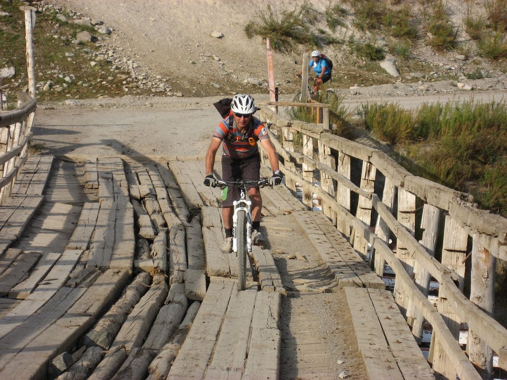 Mountainbike Tour in Kyrgyzstan - Ala Too Travel